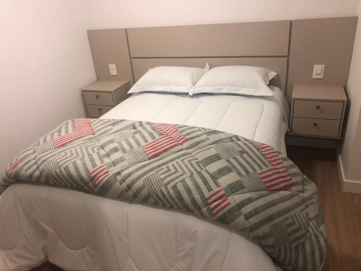 Duplex Novo, Com 02 Suites, Para 06 Pessoas, E 02 Vagas De Garagem 卡内拉 外观 照片